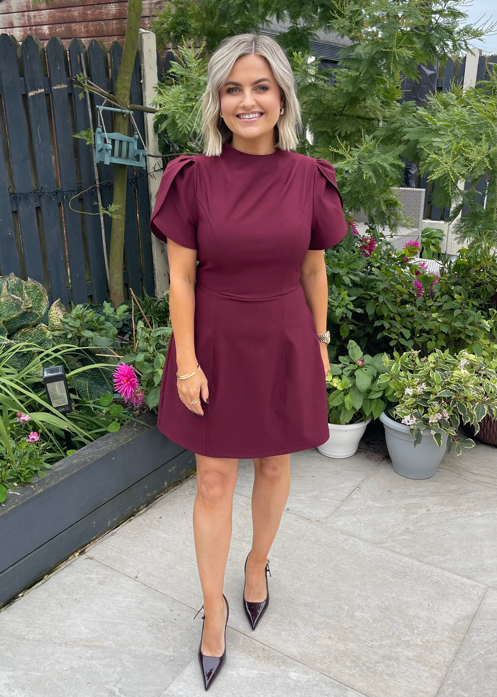 Belle Tulip Mini Burgundy